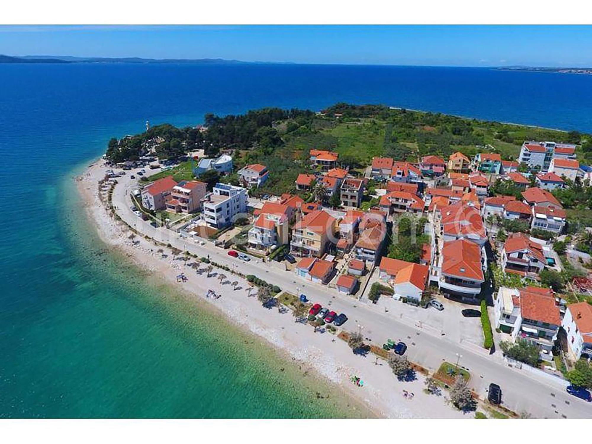 Lux Benak