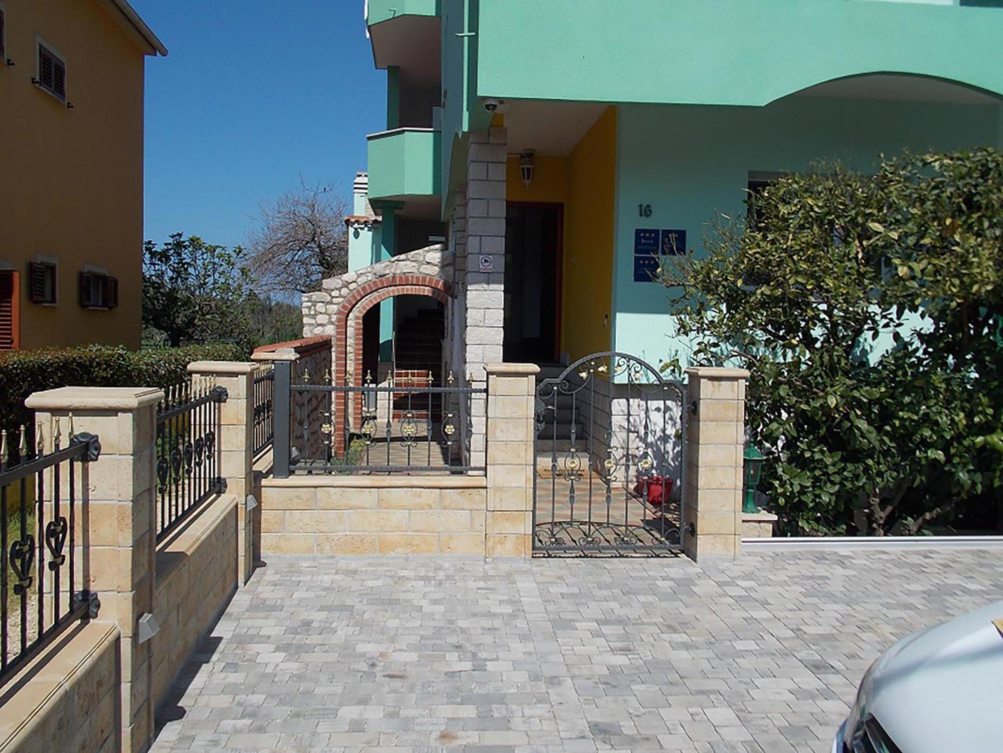 Lux Benak Apartman